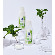 NIVEA Naturally Good, čistiaca pleťová voda 200 ml