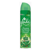 GLADE Christmas Tree Moments, osviežovač vzduchu s vôňou eukalyptu a ihličnatého stromu 300ml
