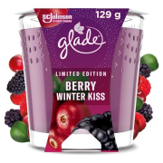 GLADE Berry Winter Kiss, vonná sviečka 129 g
