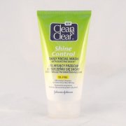 CLEAN&CLEAR zmatňujúca umývacia emulzia 150ml